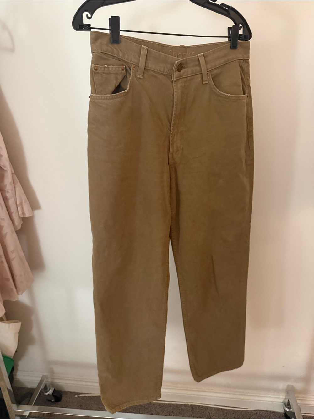 MOTHER SNACKS! High rise Straight-Leg High-Rise Jeans in Taupe Brown